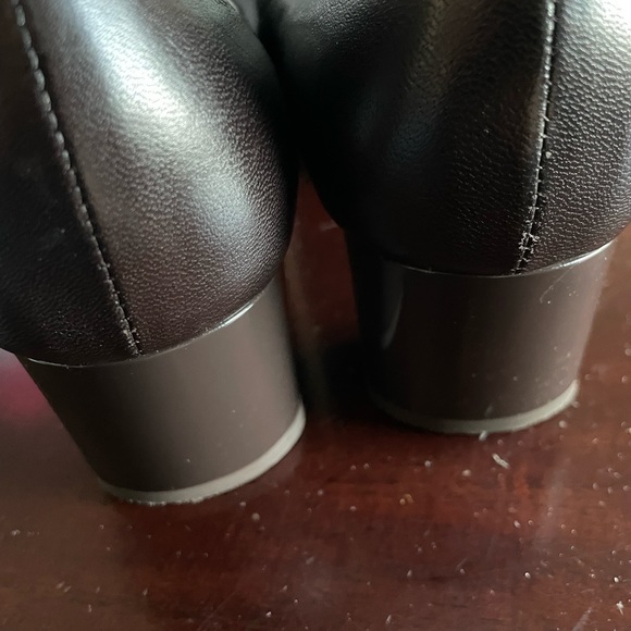 Salvatore Ferragamo Shoes- Gently used - comes with Box and Shoe-bag - Picture 6 of 12